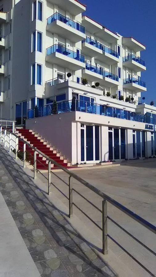 Aler Holiday Inn Sarandë Exterior foto