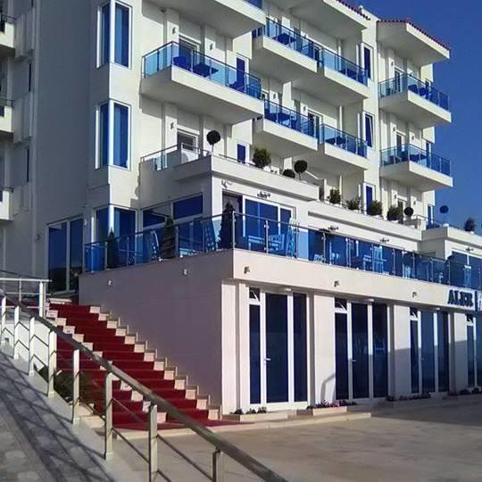 Aler Holiday Inn Sarandë Exterior foto